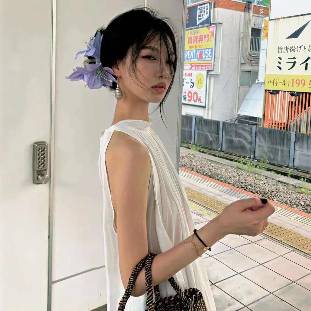 汽车女窃贼